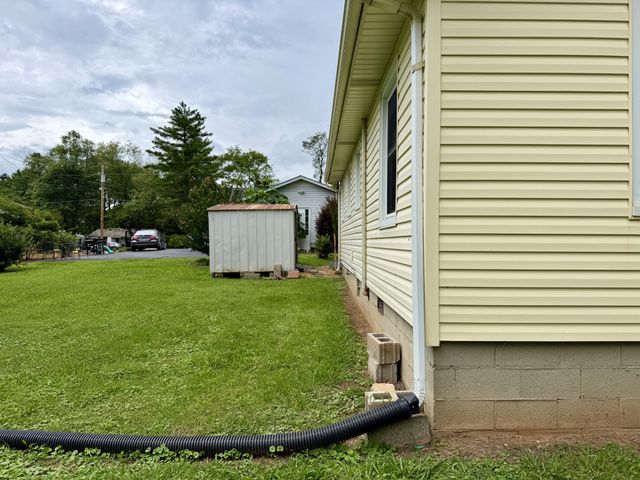 405 Old Morrison Rd, Mcminnville, TN 37110