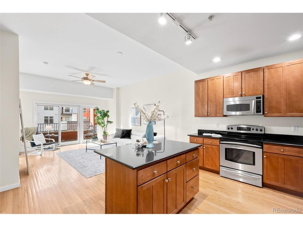 1950 N Logan St 513, Denver, CO 80203