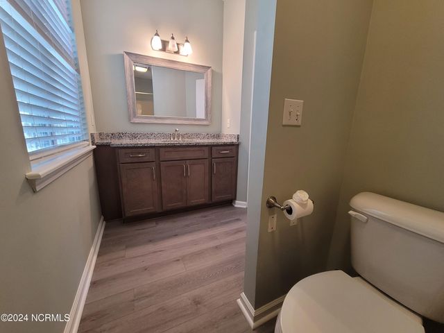 4220 Wilshire Boulevard 106, Wilmington, NC 28403