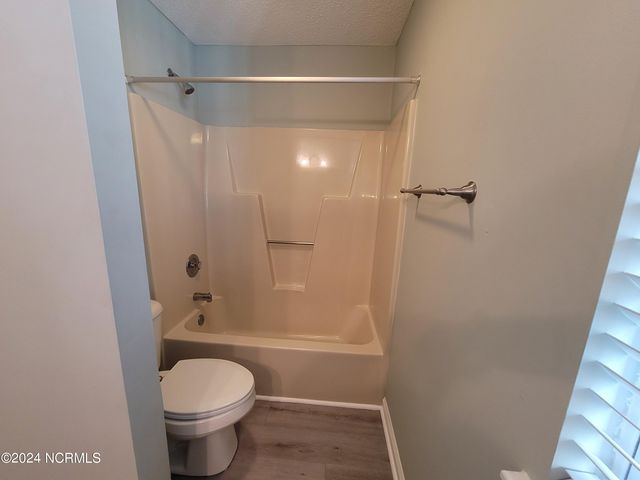 4220 Wilshire Boulevard 106, Wilmington, NC 28403