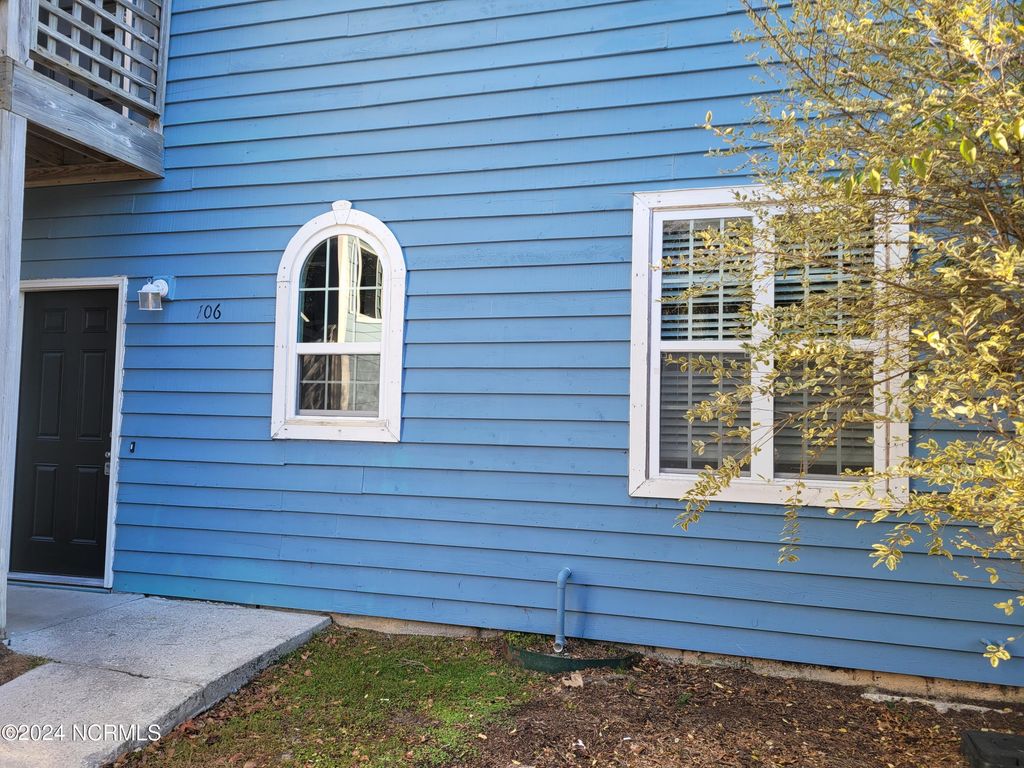 4220 Wilshire Boulevard 106, Wilmington, NC 28403