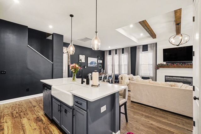 1715 Merkel Rd, Columbia, TN 38401