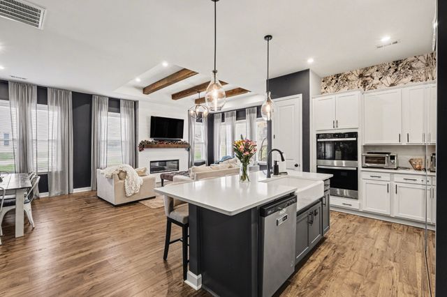 1715 Merkel Rd, Columbia, TN 38401