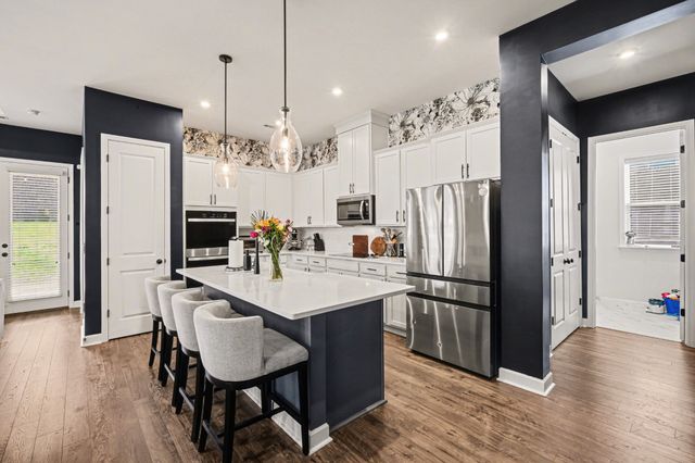 1715 Merkel Rd, Columbia, TN 38401