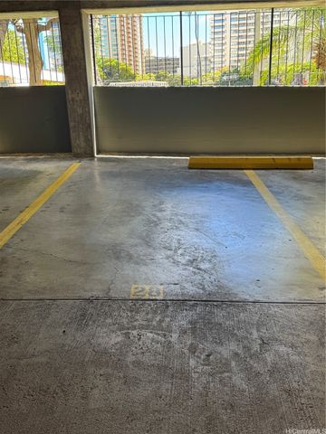 2600 Pualani Way 104, Honolulu, HI 96815
