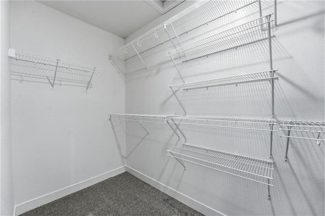 20529 Newcastle Street, Spring Hill, KS 66083