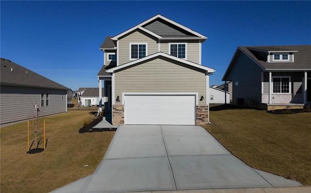 20529 Newcastle Street, Spring Hill, KS 66083