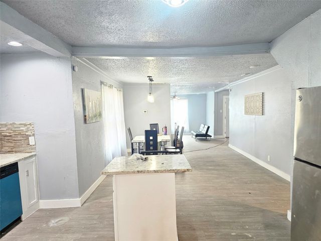 2251 Harding Street, Dallas, TX 75215