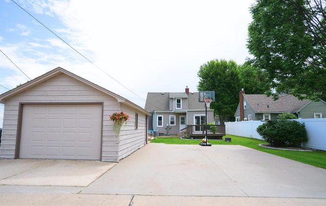 2608 26th STREET S, La Crosse, WI 54601