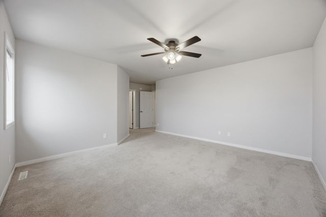 6683 28th Street S, Fargo, ND 58104