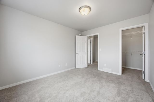 6683 28th Street S, Fargo, ND 58104