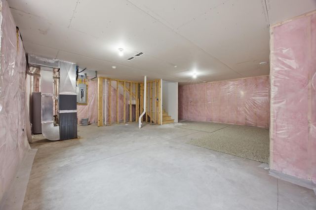 6683 28th Street S, Fargo, ND 58104