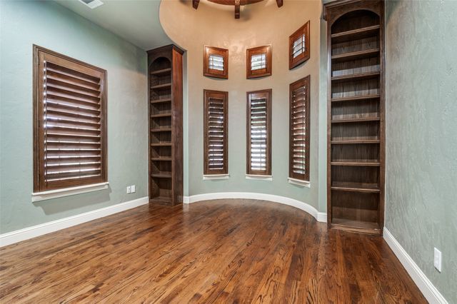 1854 Masters Drive, Desoto, TX 75115