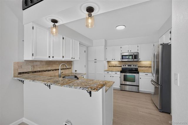 6515 S Jackson Court, Littleton, CO 80121