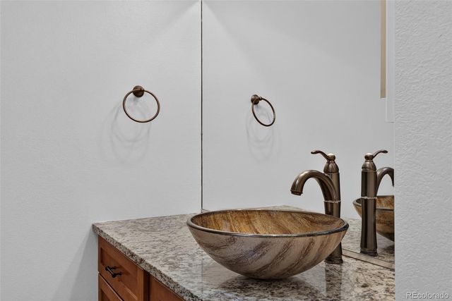 6515 S Jackson Court, Littleton, CO 80121