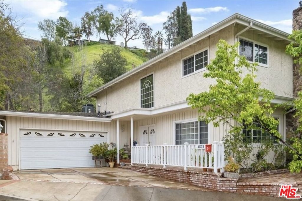 4635 Esparto Street, Woodland Hills, CA 91364