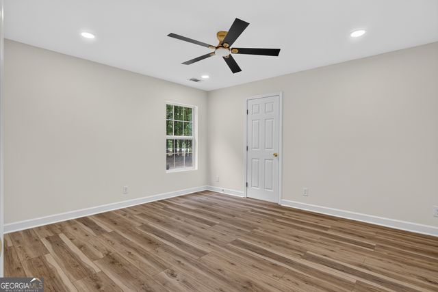 4322 Lower Fayetteville Road, Sharpsburg, GA 30277