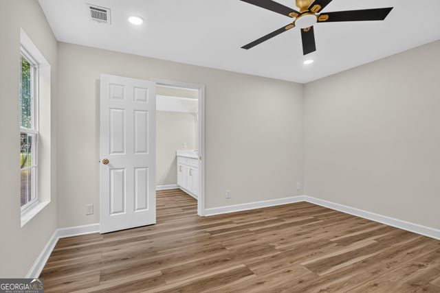 4322 Lower Fayetteville Road, Sharpsburg, GA 30277