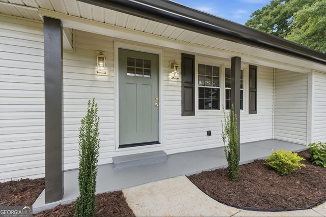 4322 Lower Fayetteville Road, Sharpsburg, GA 30277