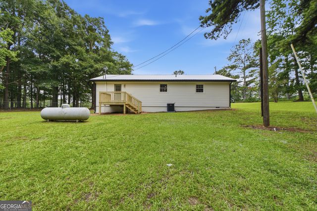 4322 Lower Fayetteville Road, Sharpsburg, GA 30277