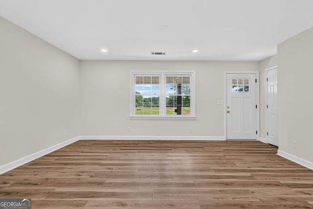 4322 Lower Fayetteville Road, Sharpsburg, GA 30277