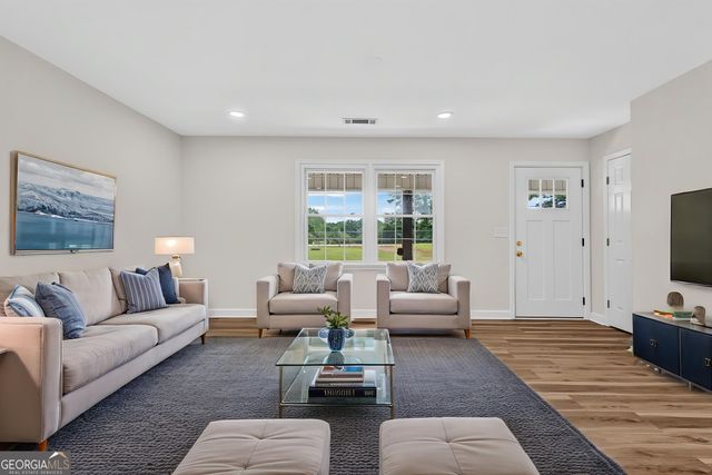 4322 Lower Fayetteville Road, Sharpsburg, GA 30277