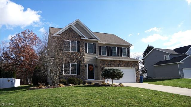 1405 Hidden Lake Boulevard, Akron, OH 44312