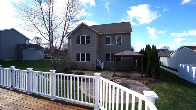 1405 Hidden Lake Boulevard, Akron, OH 44312