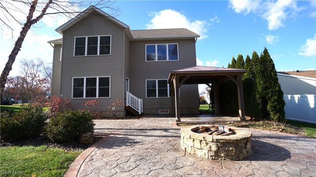 1405 Hidden Lake Boulevard, Akron, OH 44312