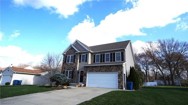 1405 Hidden Lake Boulevard, Akron, OH 44312