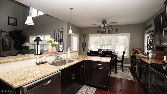 1405 Hidden Lake Boulevard, Akron, OH 44312