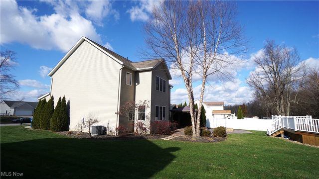 1405 Hidden Lake Boulevard, Akron, OH 44312