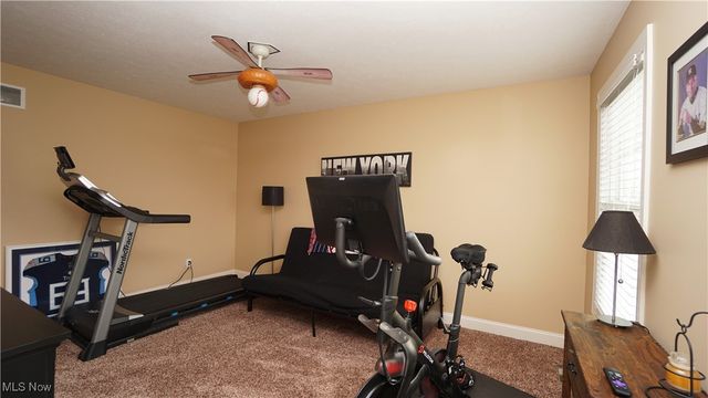 1405 Hidden Lake Boulevard, Akron, OH 44312