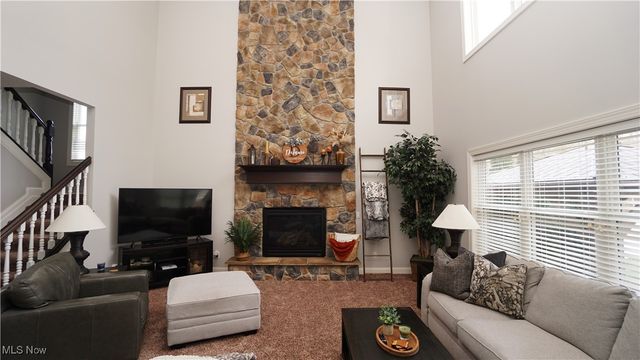 1405 Hidden Lake Boulevard, Akron, OH 44312