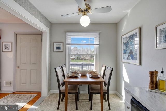 30 LINCOLN DR, Hanover, PA 17331