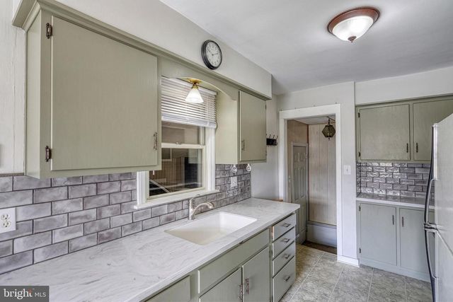 30 LINCOLN DR, Hanover, PA 17331