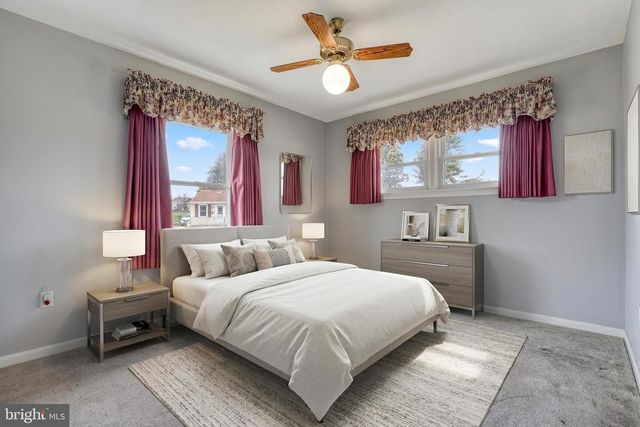 30 LINCOLN DR, Hanover, PA 17331