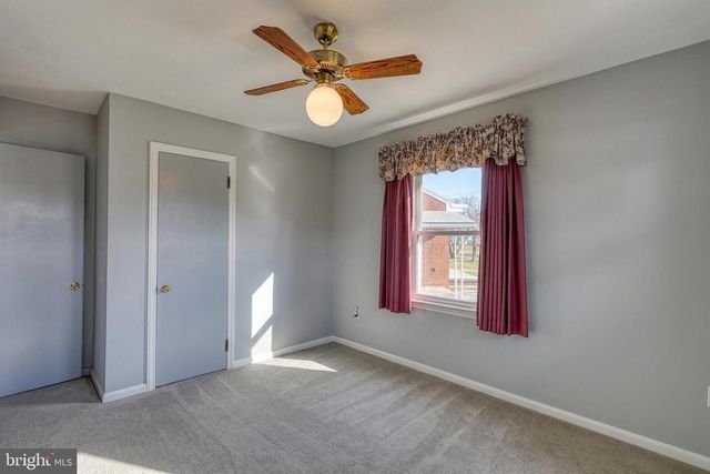 30 LINCOLN DR, Hanover, PA 17331