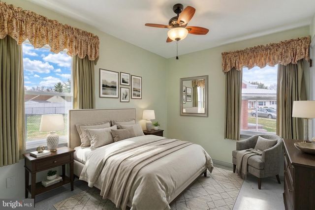 30 LINCOLN DR, Hanover, PA 17331