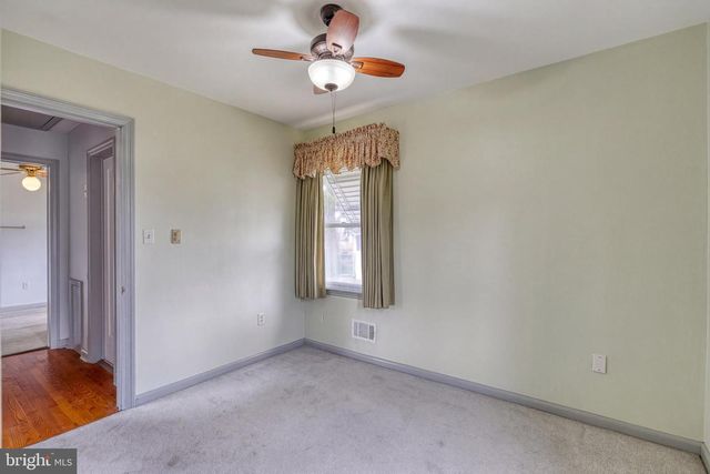 30 LINCOLN DR, Hanover, PA 17331