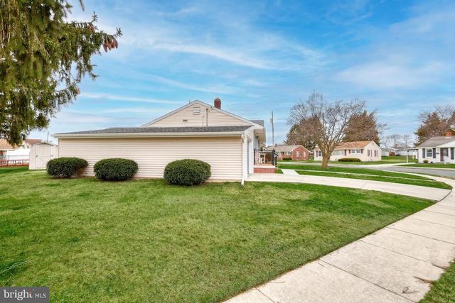 30 LINCOLN DR, Hanover, PA 17331