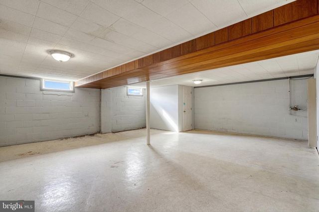 30 LINCOLN DR, Hanover, PA 17331