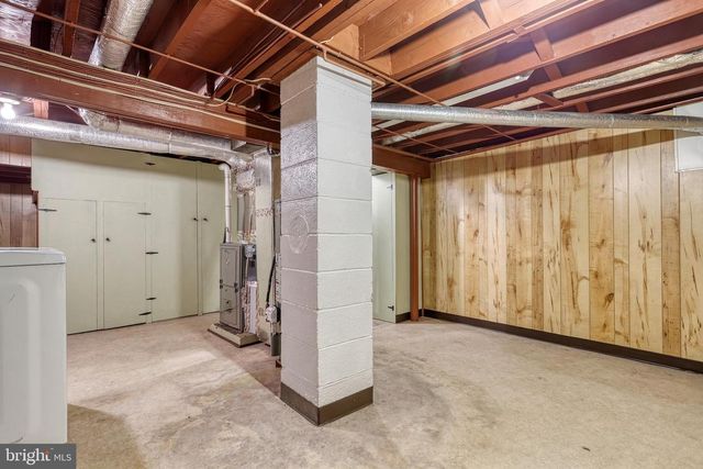 30 LINCOLN DR, Hanover, PA 17331