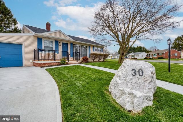 30 LINCOLN DR, Hanover, PA 17331