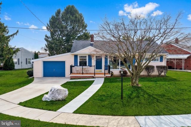 30 LINCOLN DR, Hanover, PA 17331