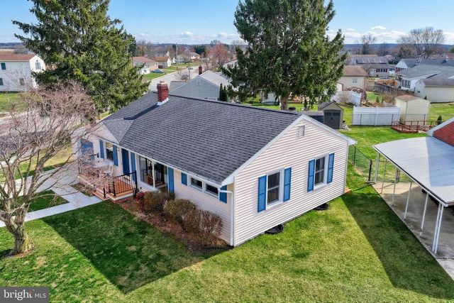 30 LINCOLN DR, Hanover, PA 17331