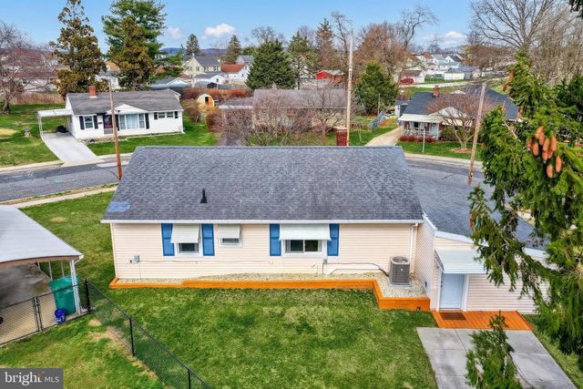 30 LINCOLN DR, Hanover, PA 17331