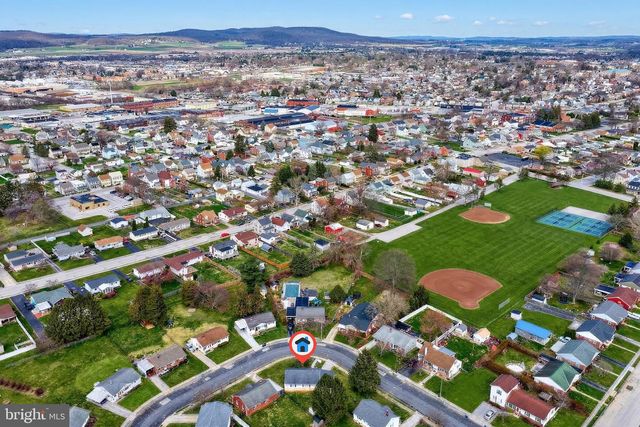 30 LINCOLN DR, Hanover, PA 17331