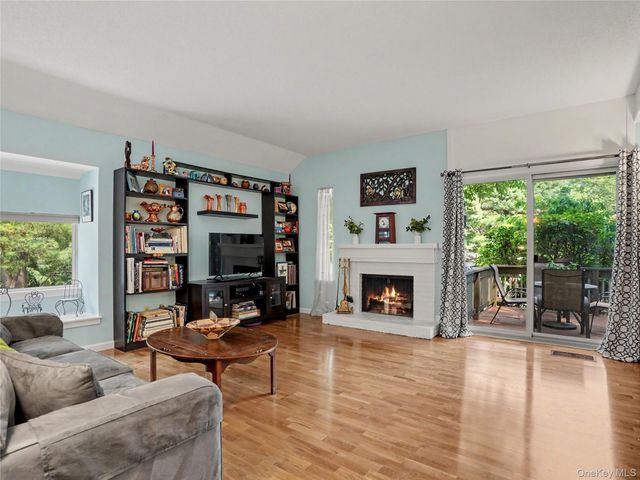 128 Heritage Hills Drive B, Somers, NY 10589