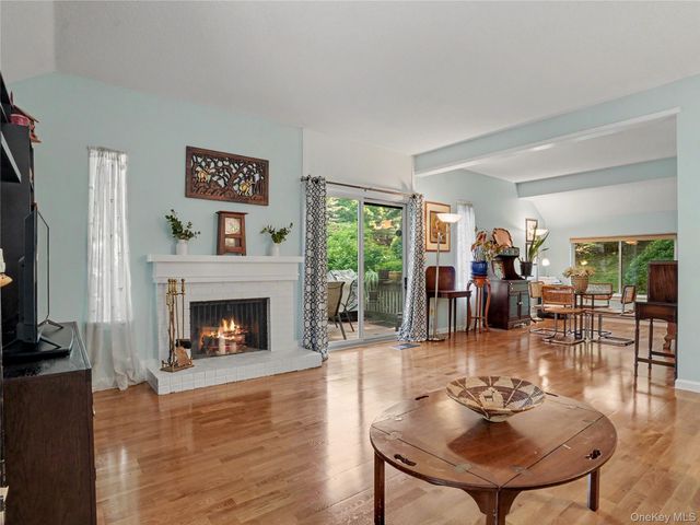 128 Heritage Hills Drive B, Somers, NY 10589